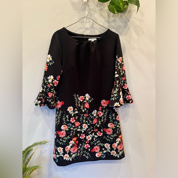NEW YORK & COMPANY black/ floral dress size M - Picture 2 of 8